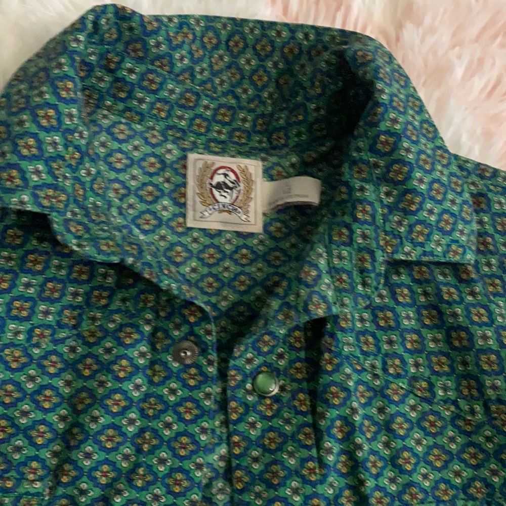 Cinch green shirt